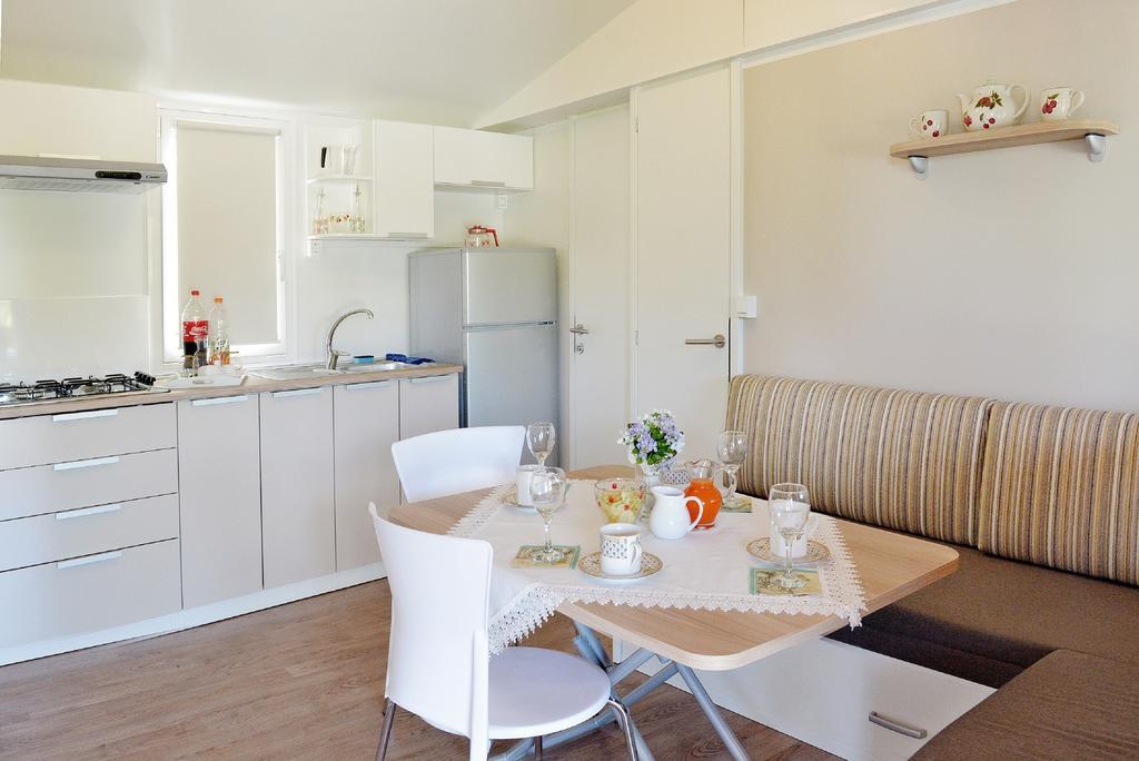 Mobile Homes Murter Jezera Eksteriør bilde