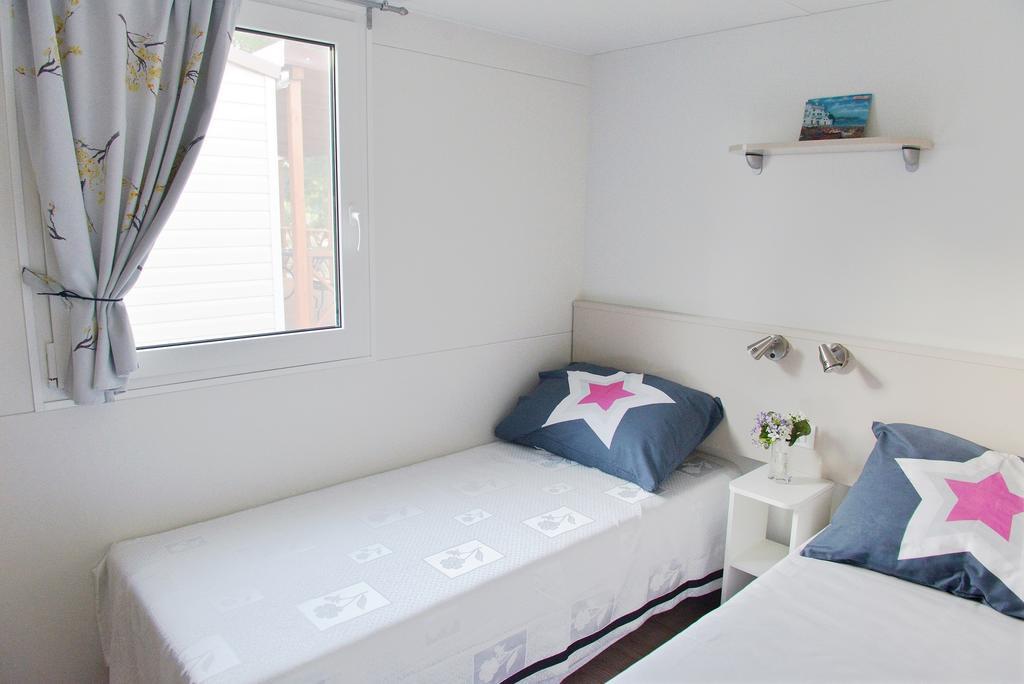 Mobile Homes Murter Jezera Eksteriør bilde